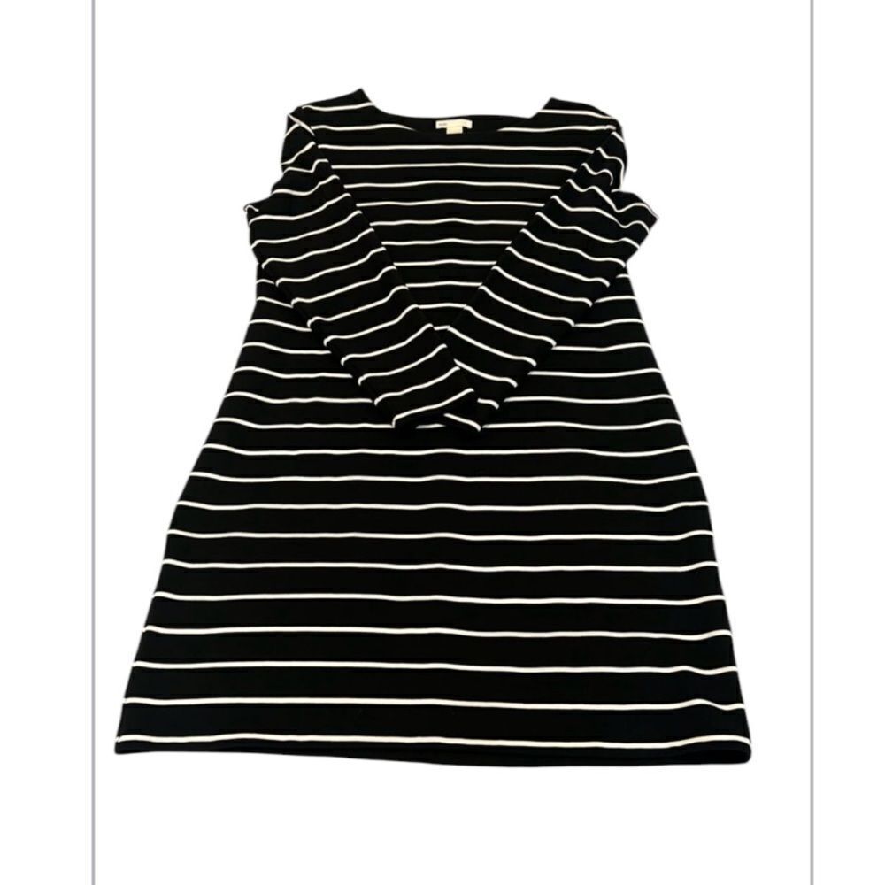 Basic H&M size large long sleeve black & white striped dress like new condition